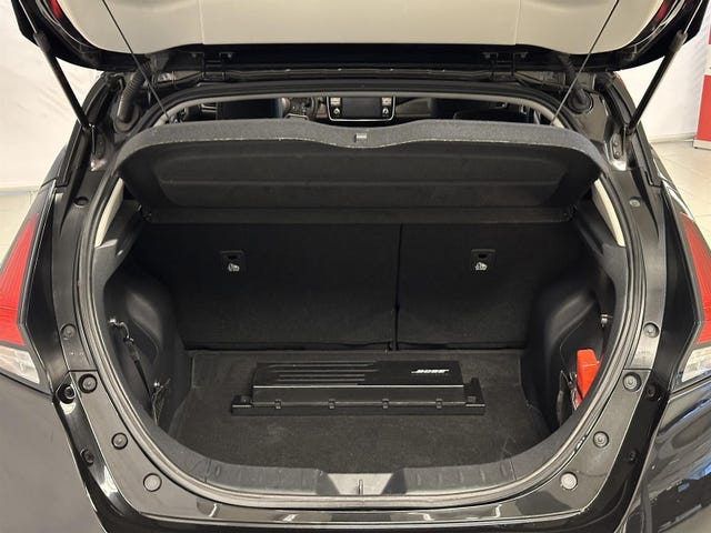2018 NISSAN LEAF - 13