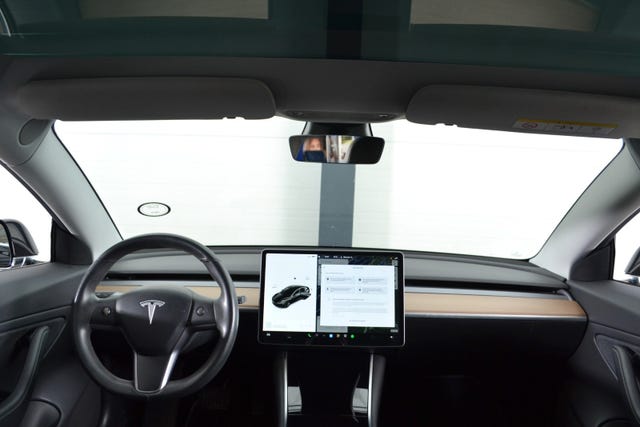 2019 TESLA MODEL 3 - 10