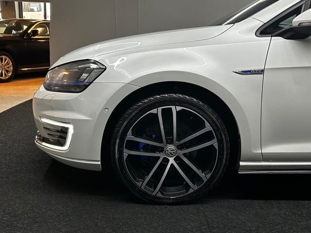 2015 VOLKSWAGEN GOLF - 12