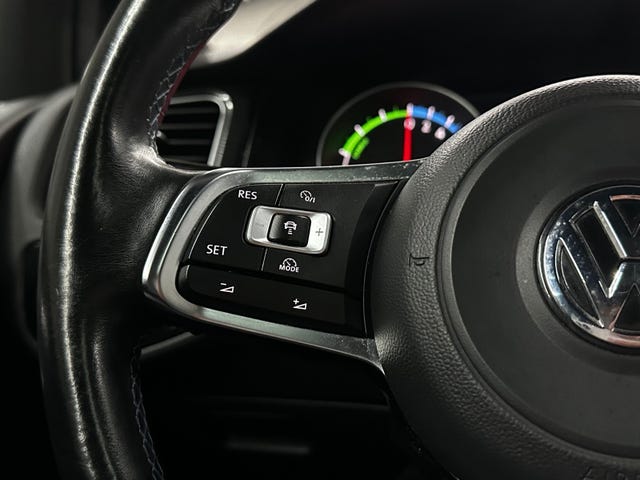 2015 VOLKSWAGEN GOLF - 51