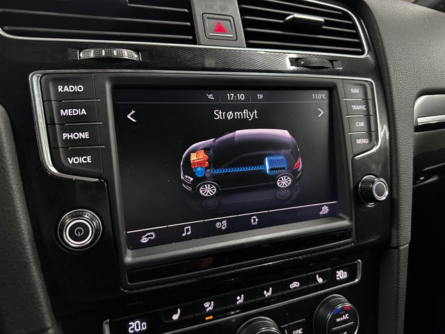 2015 VOLKSWAGEN GOLF - 38