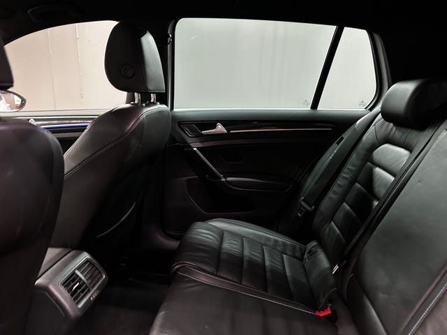 2015 VOLKSWAGEN GOLF - 27
