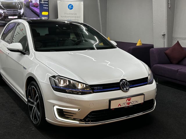 2015 VOLKSWAGEN GOLF - 8