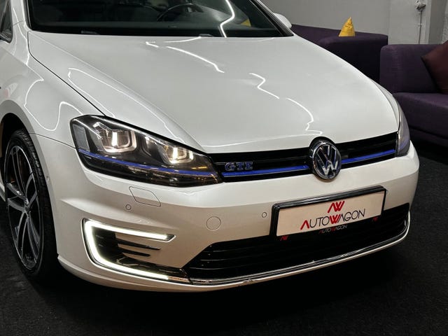 2015 VOLKSWAGEN GOLF - 9