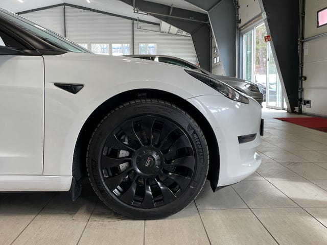 5YJ3E7EB9MF903594 2021 TESLA MODEL 3-2
