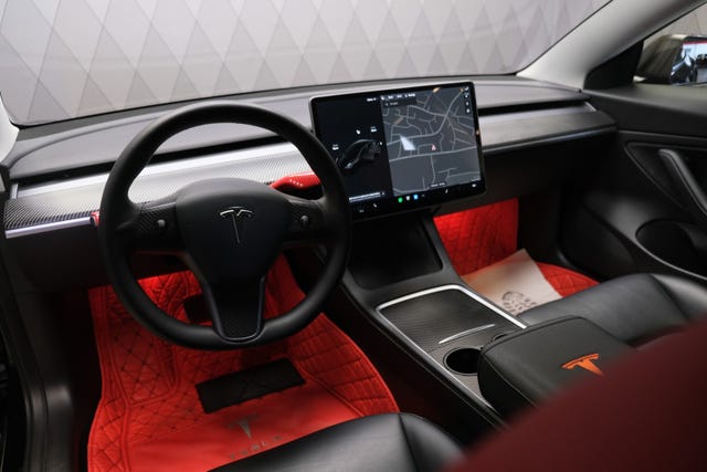 2021 TESLA MODEL 3 - 23