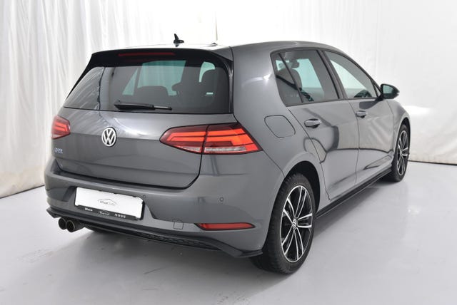 WVWZZZAUZJW810083 2018 VOLKSWAGEN GOLF-3