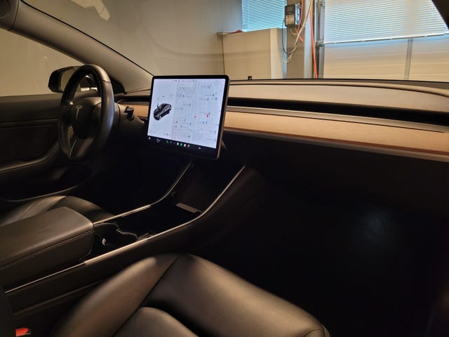 2019 TESLA MODEL 3 - 16