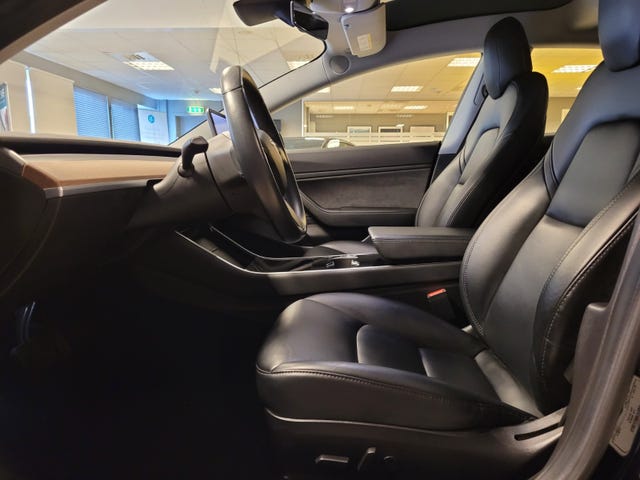 2019 TESLA MODEL 3 - 21