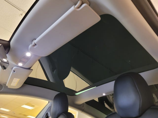 2019 TESLA MODEL 3 - 24