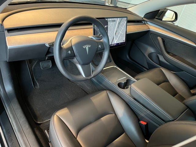 2021 TESLA MODEL 3 - 11