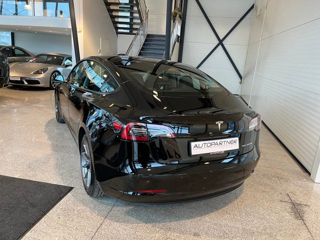 2021 TESLA MODEL 3 - 9