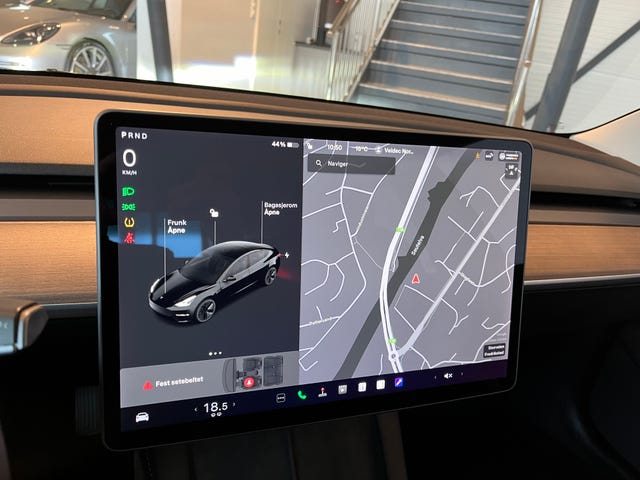 2021 TESLA MODEL 3 - 25