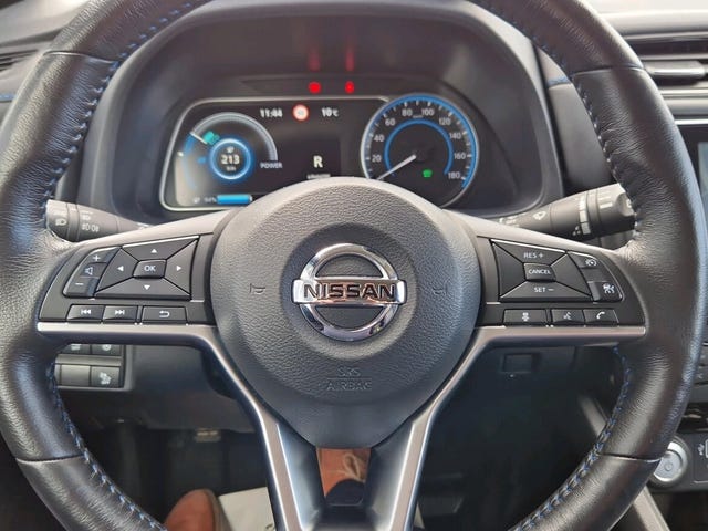2021 NISSAN LEAF - 18