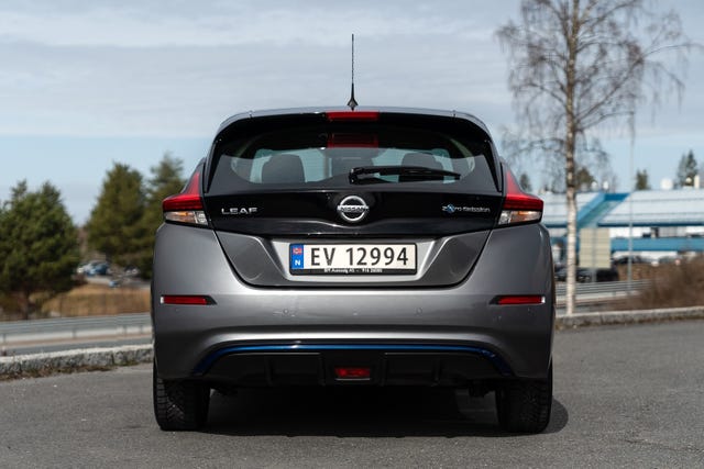 SJNFAAZE1U0016712 2018 NISSAN LEAF-4