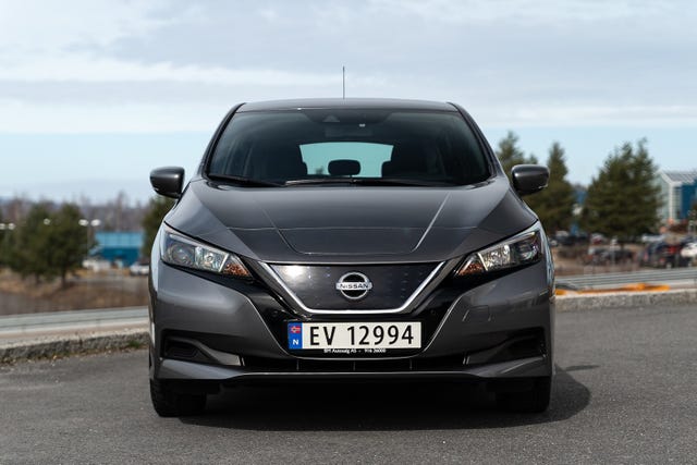 SJNFAAZE1U0016712 2018 NISSAN LEAF-1