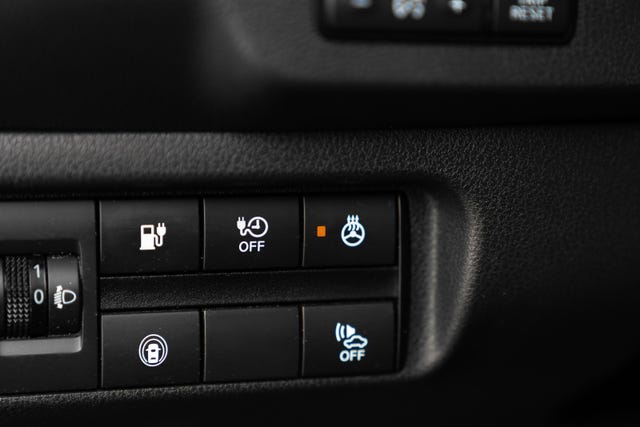 2018 NISSAN LEAF - 17