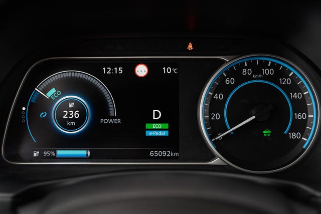 2018 NISSAN LEAF - 19