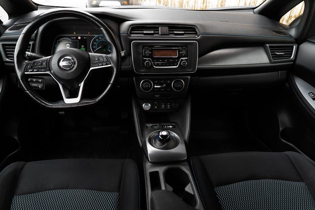 2018 NISSAN LEAF - 12