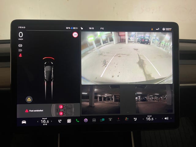 2019 TESLA MODEL 3 - 15