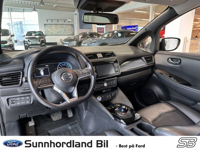 2018 NISSAN LEAF - 9