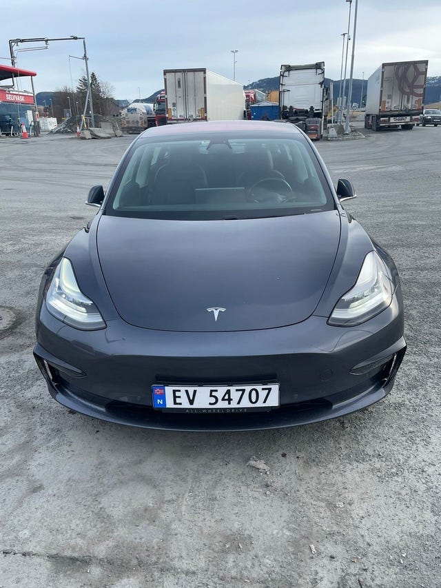 5YJ3E7EBXKF219005 2019 TESLA MODEL 3-4