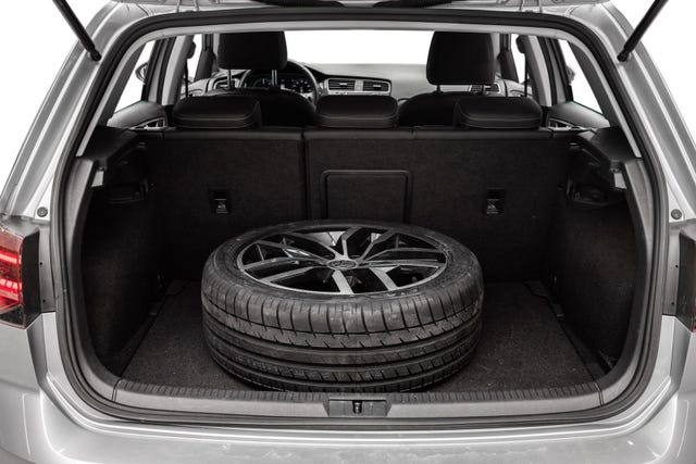 2019 VOLKSWAGEN GOLF - 22
