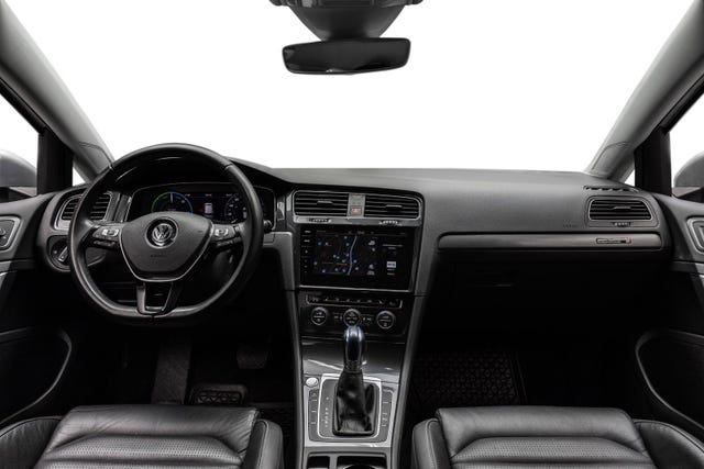 2019 VOLKSWAGEN GOLF - 15
