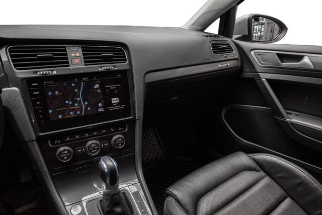 2019 VOLKSWAGEN GOLF - 12