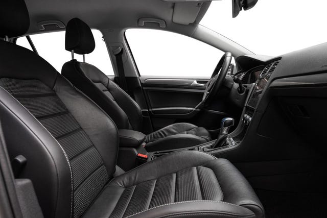 2019 VOLKSWAGEN GOLF - 23