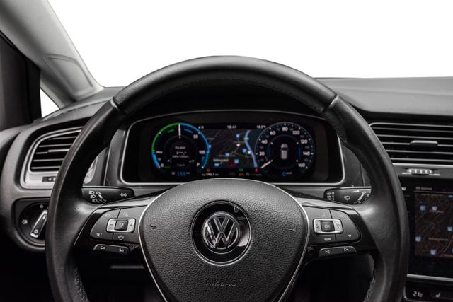 2019 VOLKSWAGEN GOLF - 16