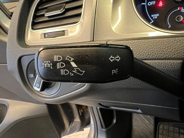 2015 VOLKSWAGEN GOLF - 14