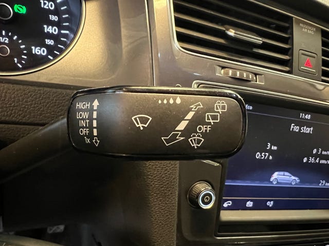 2015 VOLKSWAGEN GOLF - 18