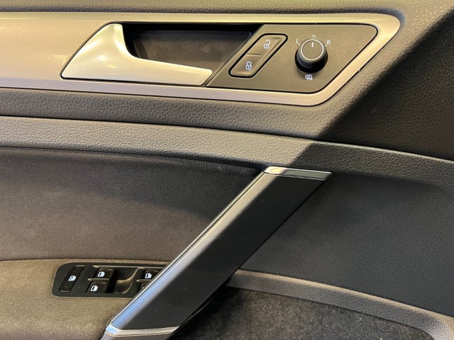 2015 VOLKSWAGEN GOLF - 12