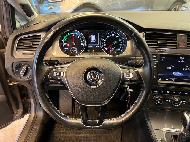 2015 VOLKSWAGEN GOLF - 16