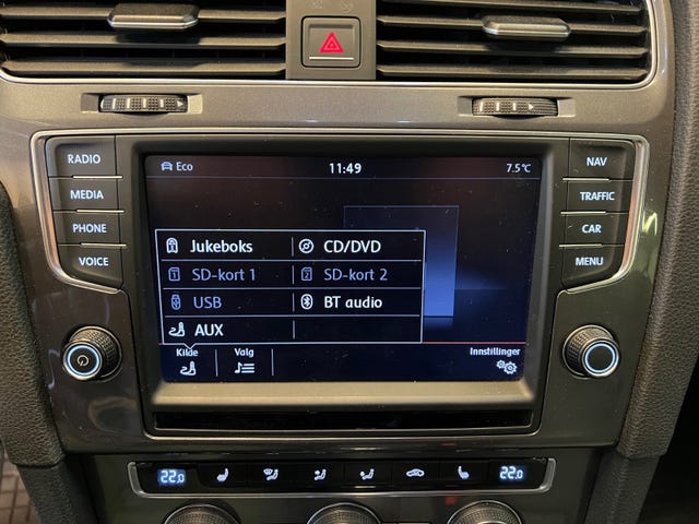2015 VOLKSWAGEN GOLF - 25