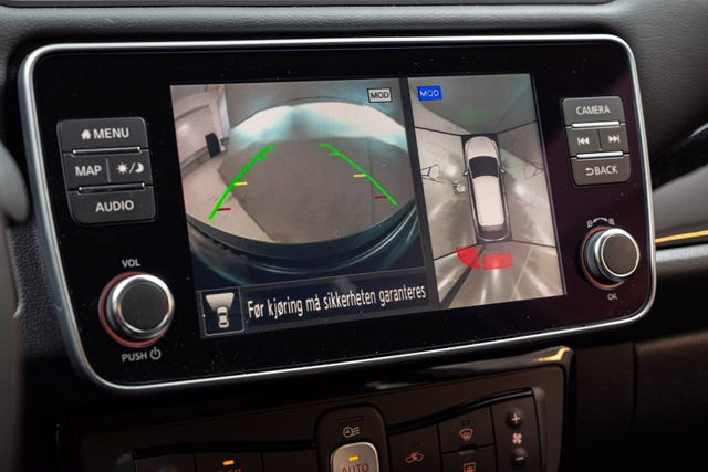 2022 NISSAN LEAF - 20