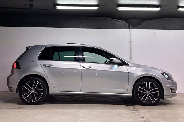 2015 VOLKSWAGEN GOLF - 10