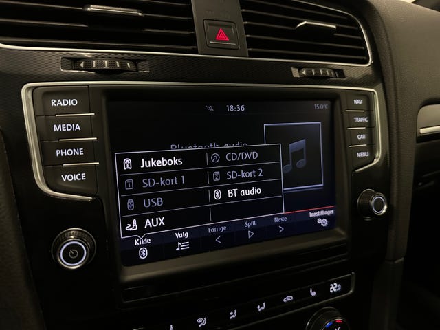 2015 VOLKSWAGEN GOLF - 19