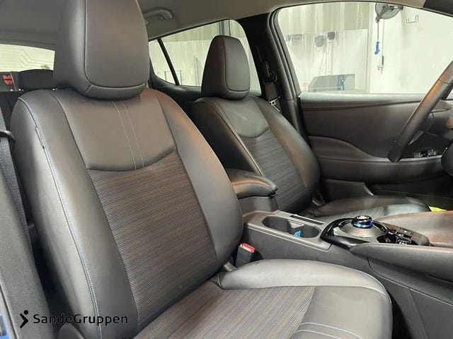 2022 NISSAN LEAF - 11