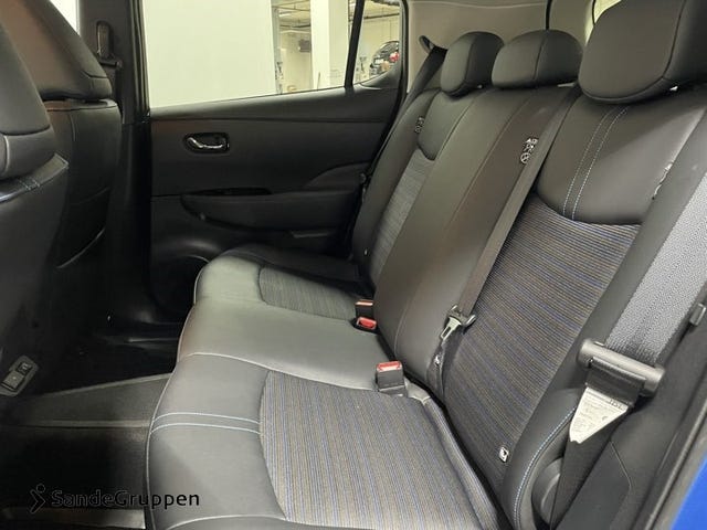 2022 NISSAN LEAF - 21