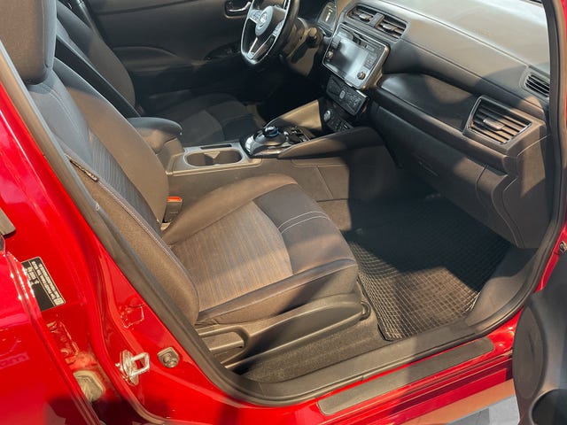 2018 NISSAN LEAF - 22