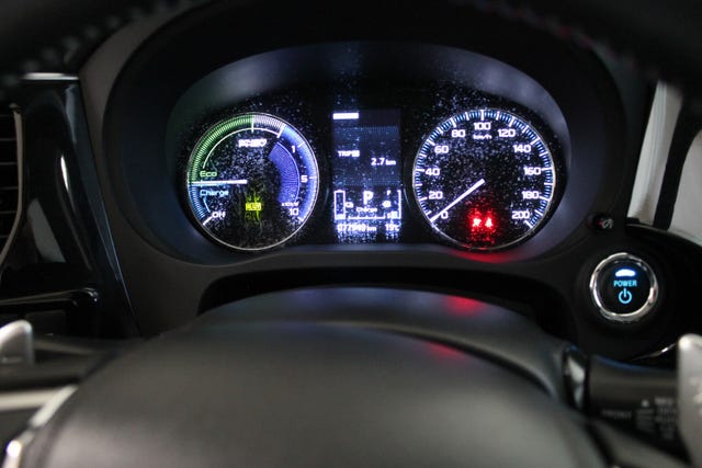 2020 MITSUBISHI OUTLANDER - 18