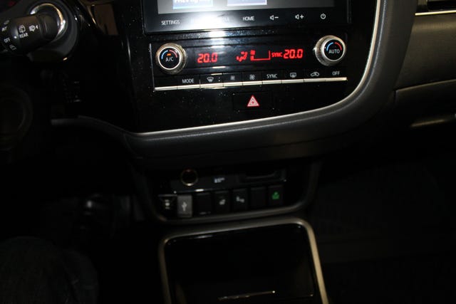 2020 MITSUBISHI OUTLANDER - 25