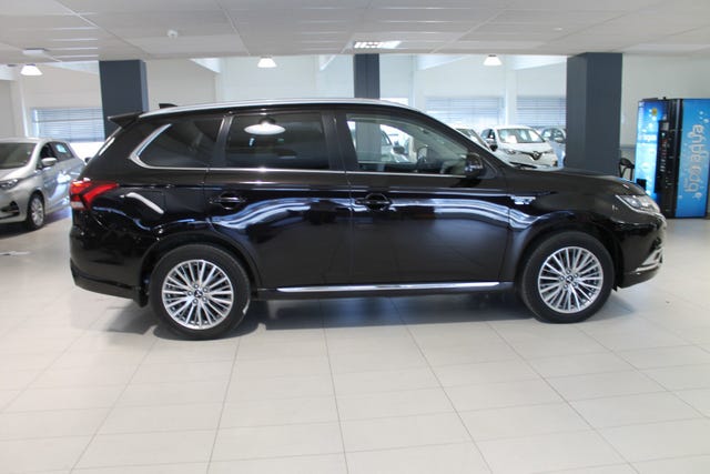 2020 MITSUBISHI OUTLANDER - 9