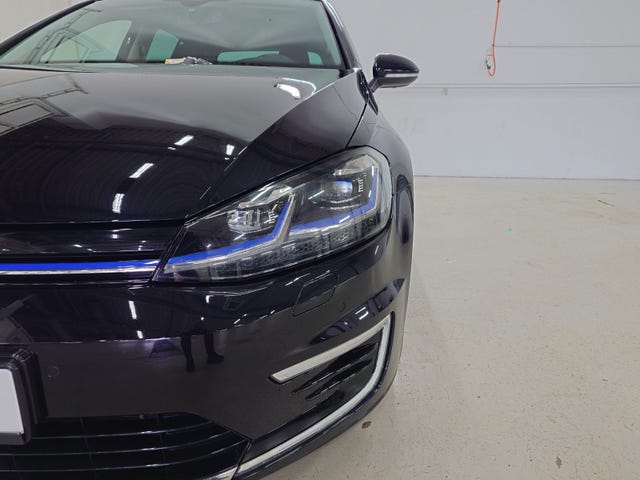 WVWZZZAUZJ8902376 2018 VOLKSWAGEN GOLF-4