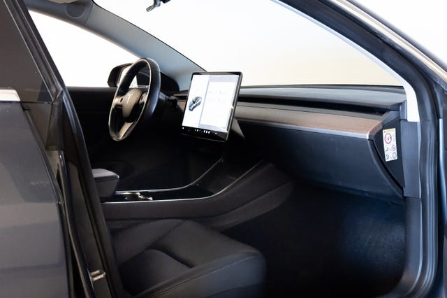 2019 TESLA MODEL 3 - 13