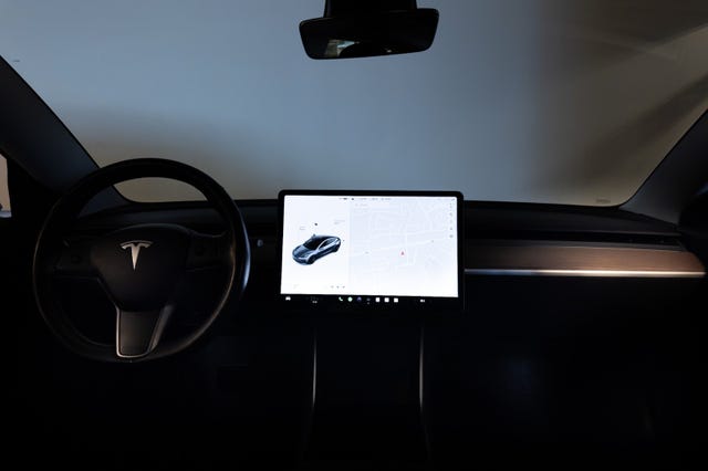2019 TESLA MODEL 3 - 14