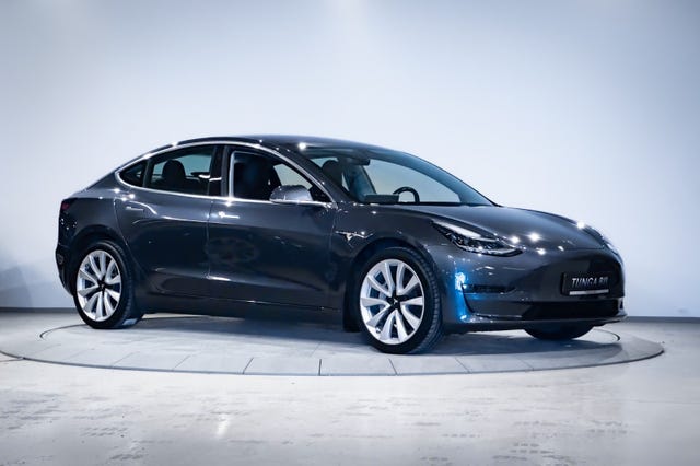 5YJ3E7EB1KF236114 2019 TESLA MODEL 3-2