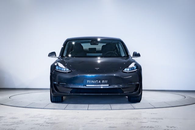 5YJ3E7EB1KF236114 2019 TESLA MODEL 3-1